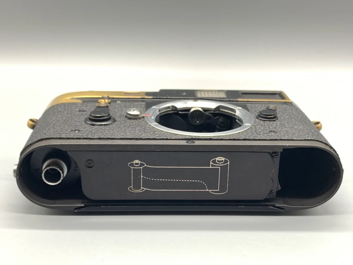 Leica M2