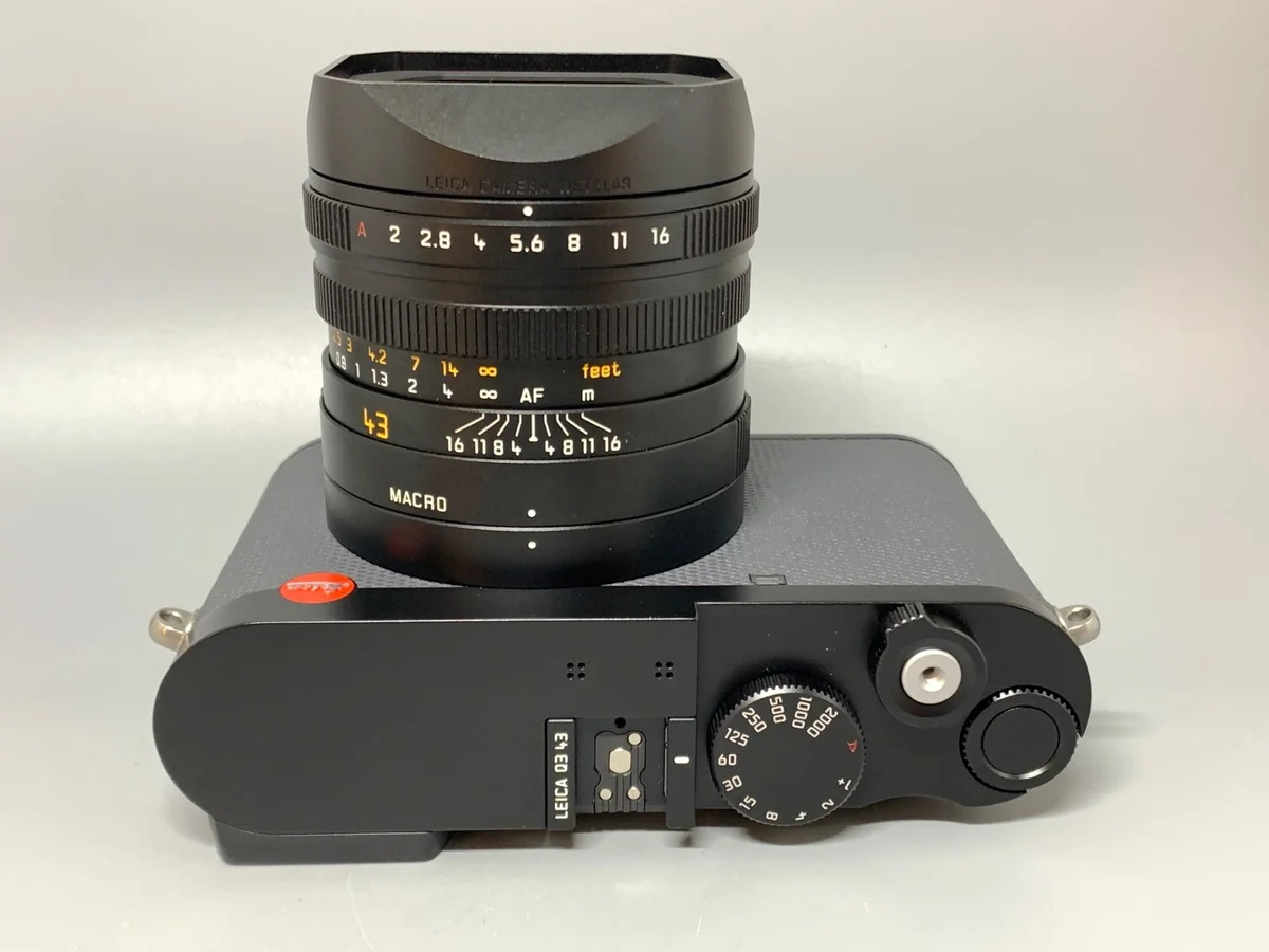 Leica Q3 43