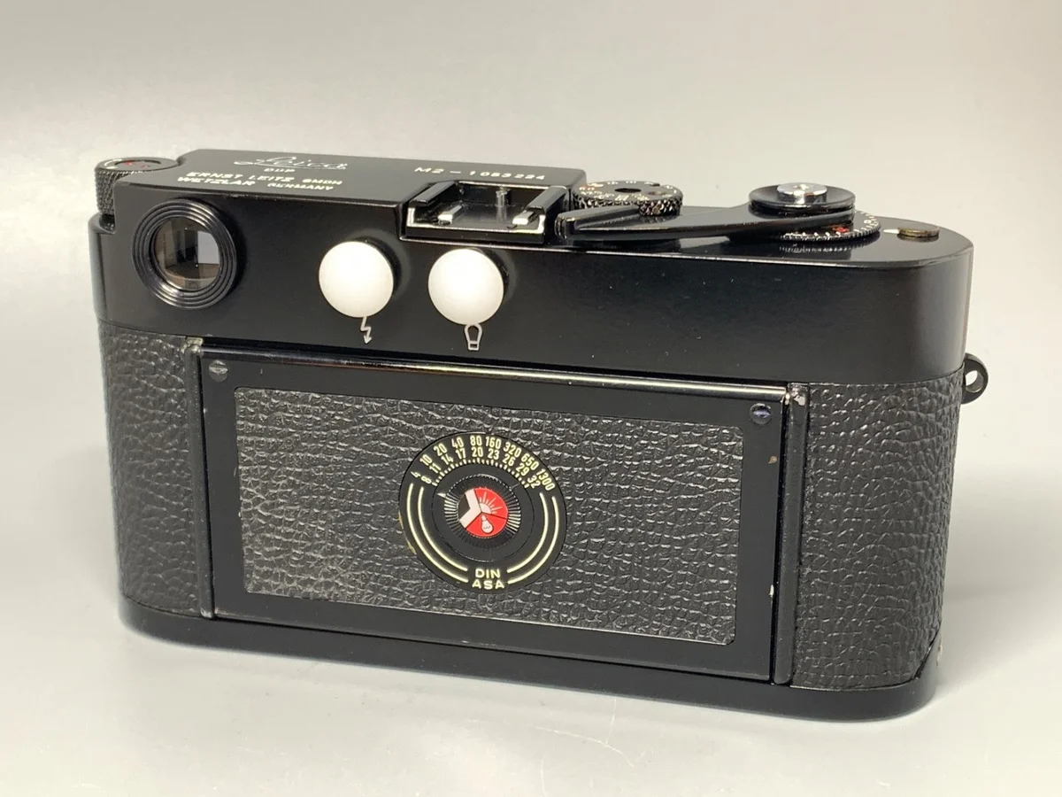 Leica M2