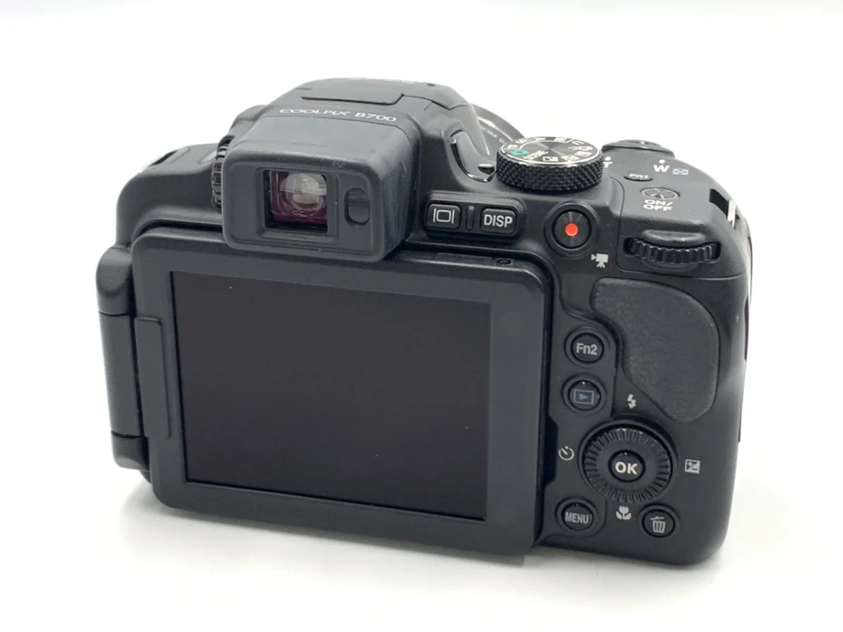Nikon COOLPIX B700