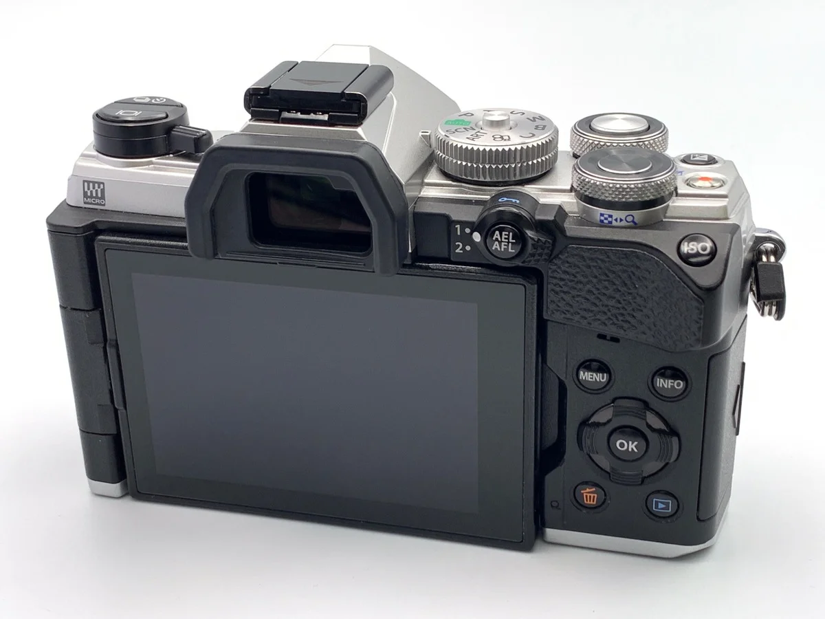 Olympus OM SYSTEM OM-5