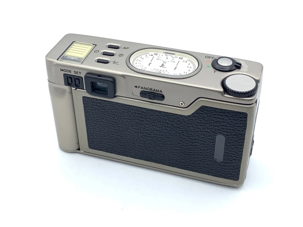 Nikon 35Ti (35/2.8)