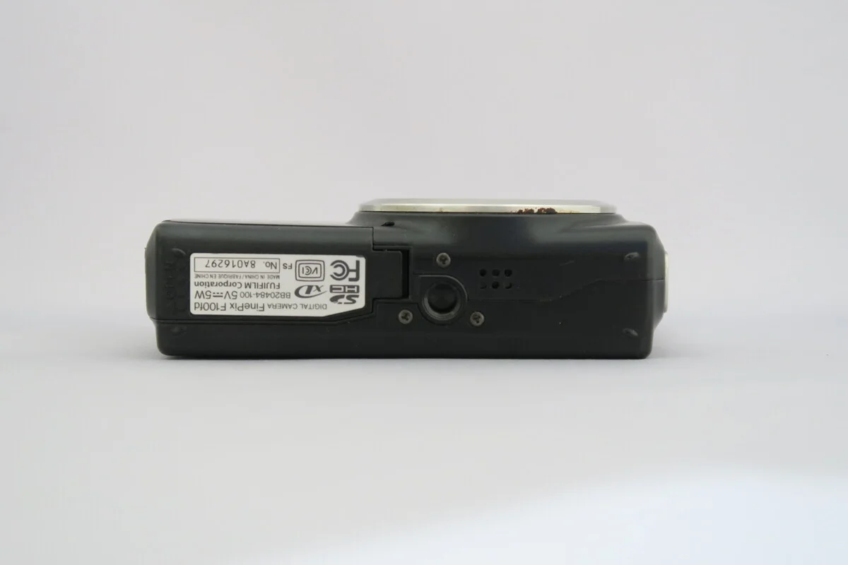 Fujifilm FinePixF100fd