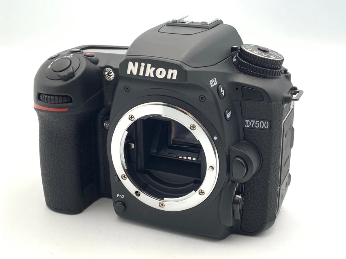 Nikon D7500