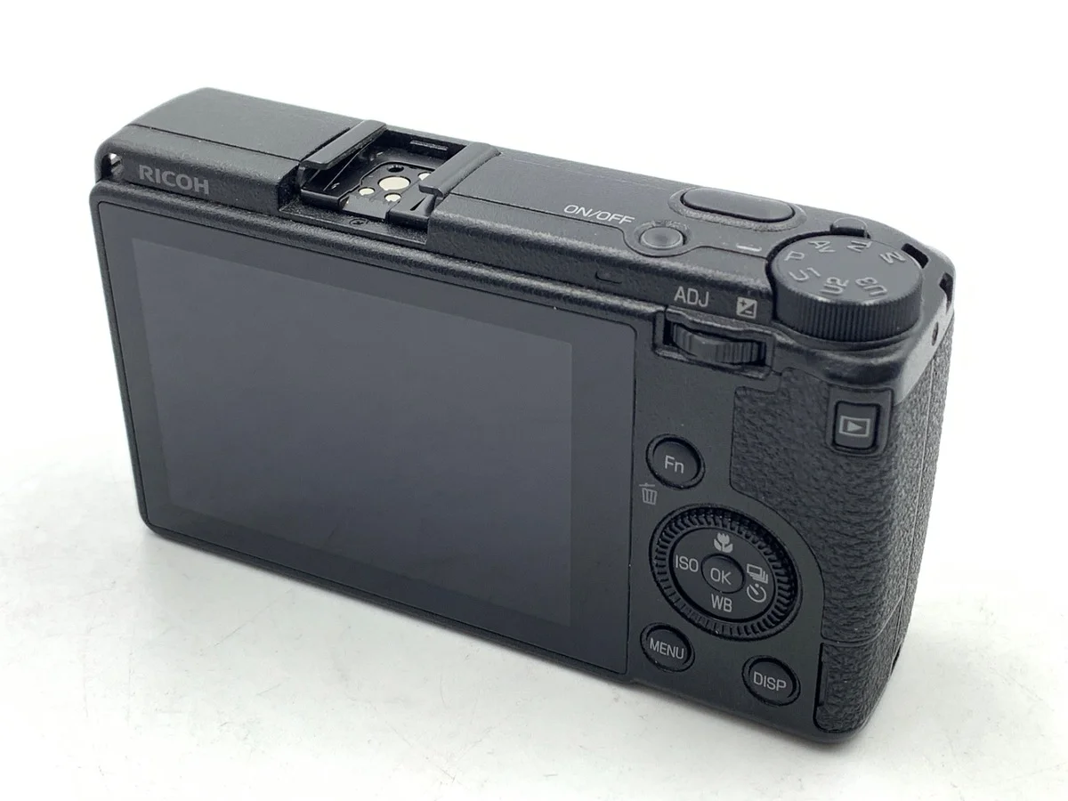 Ricoh GR III