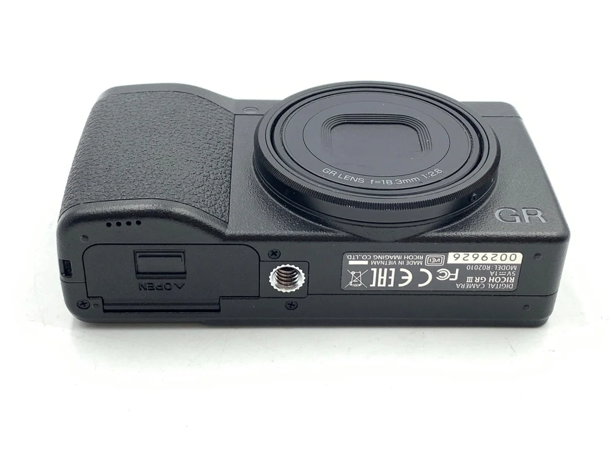 Ricoh GR III