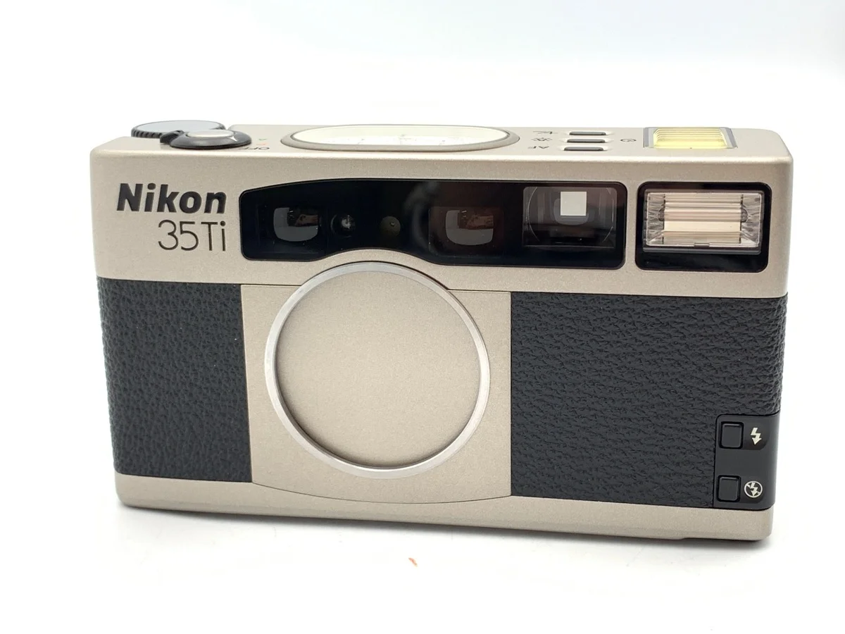 Nikon 35Ti (35/2.8)