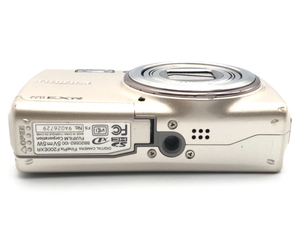 Fujifilm FinePix F200EXR