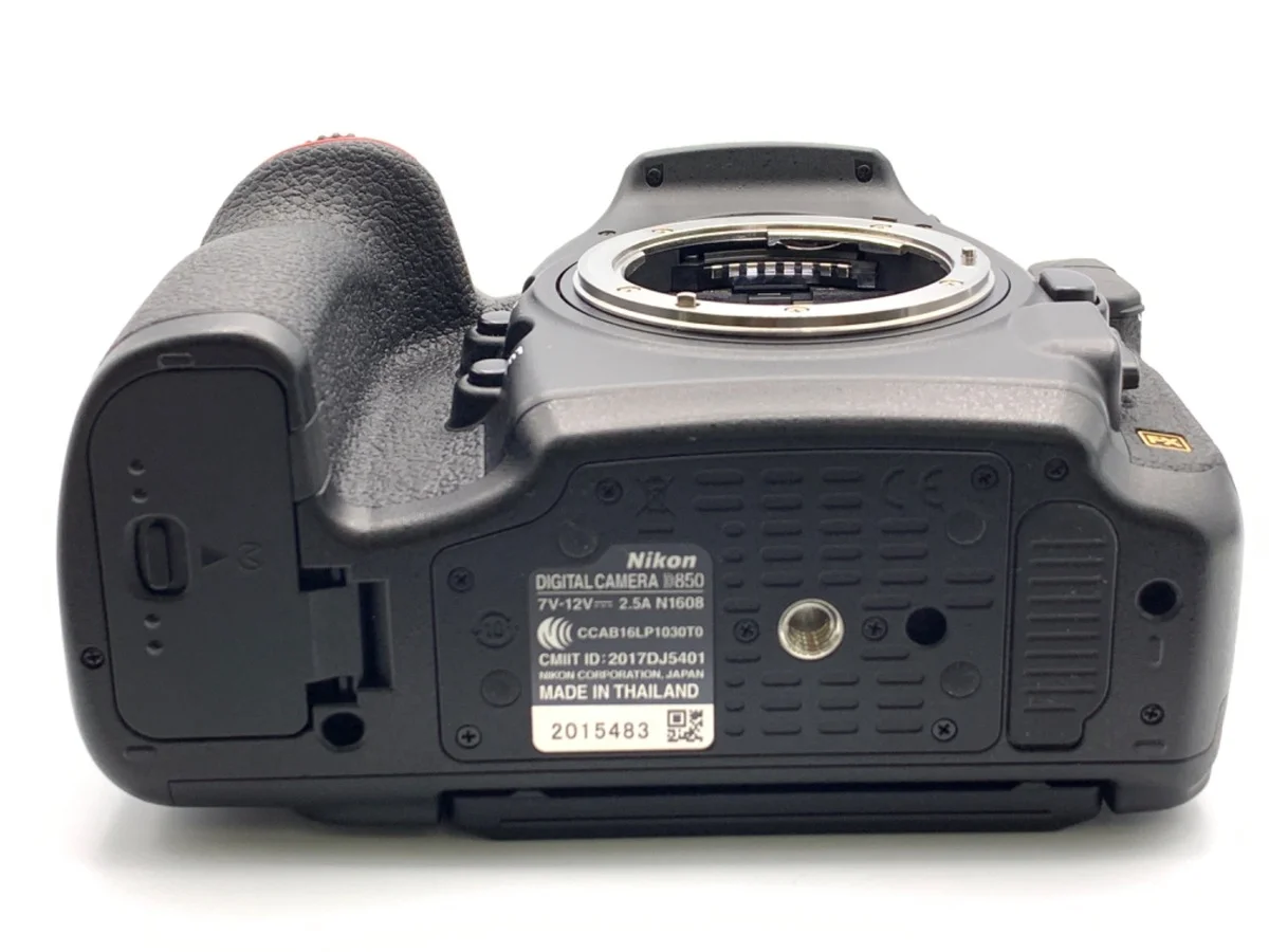 Nikon D850