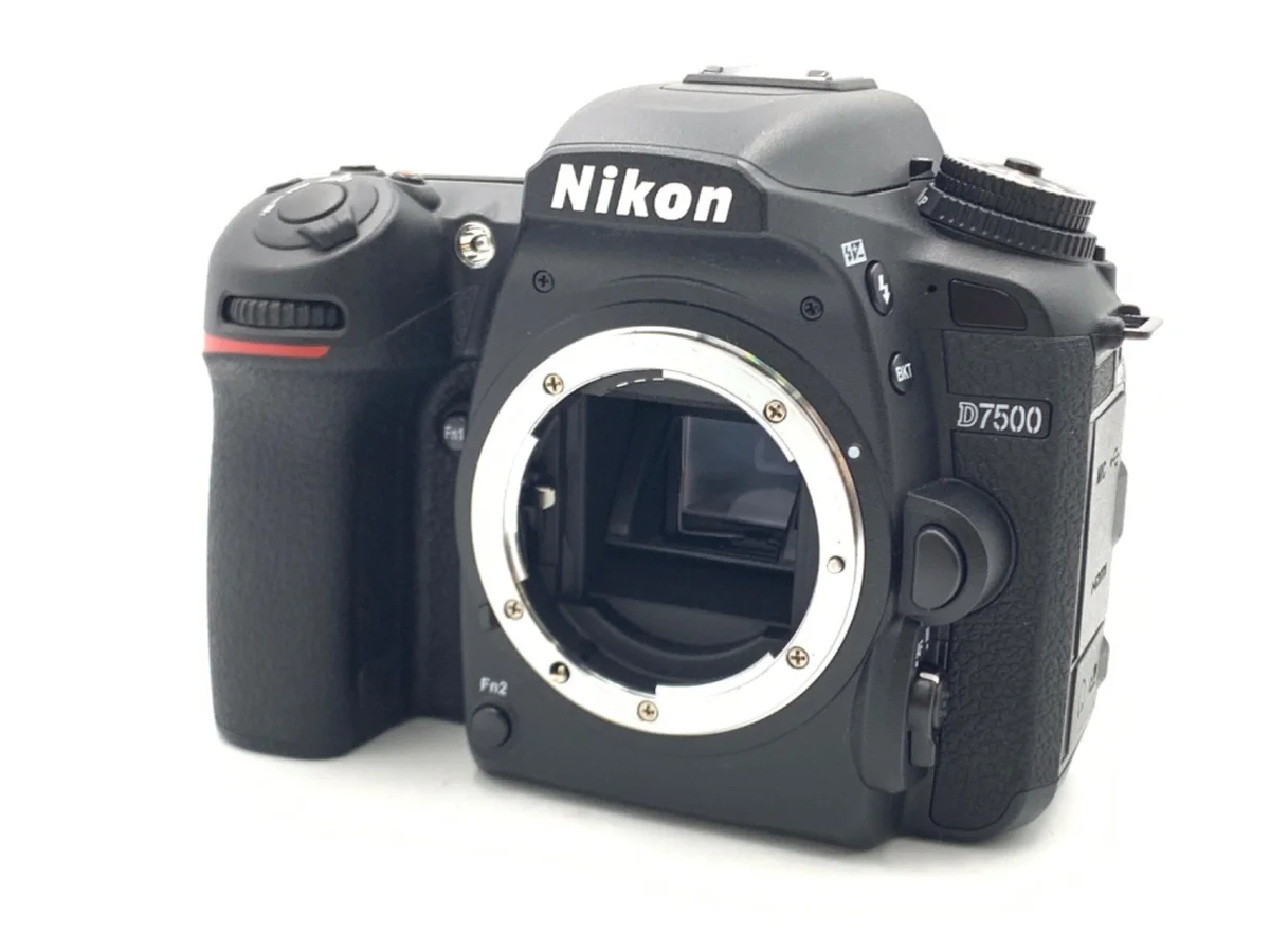 Nikon D7500