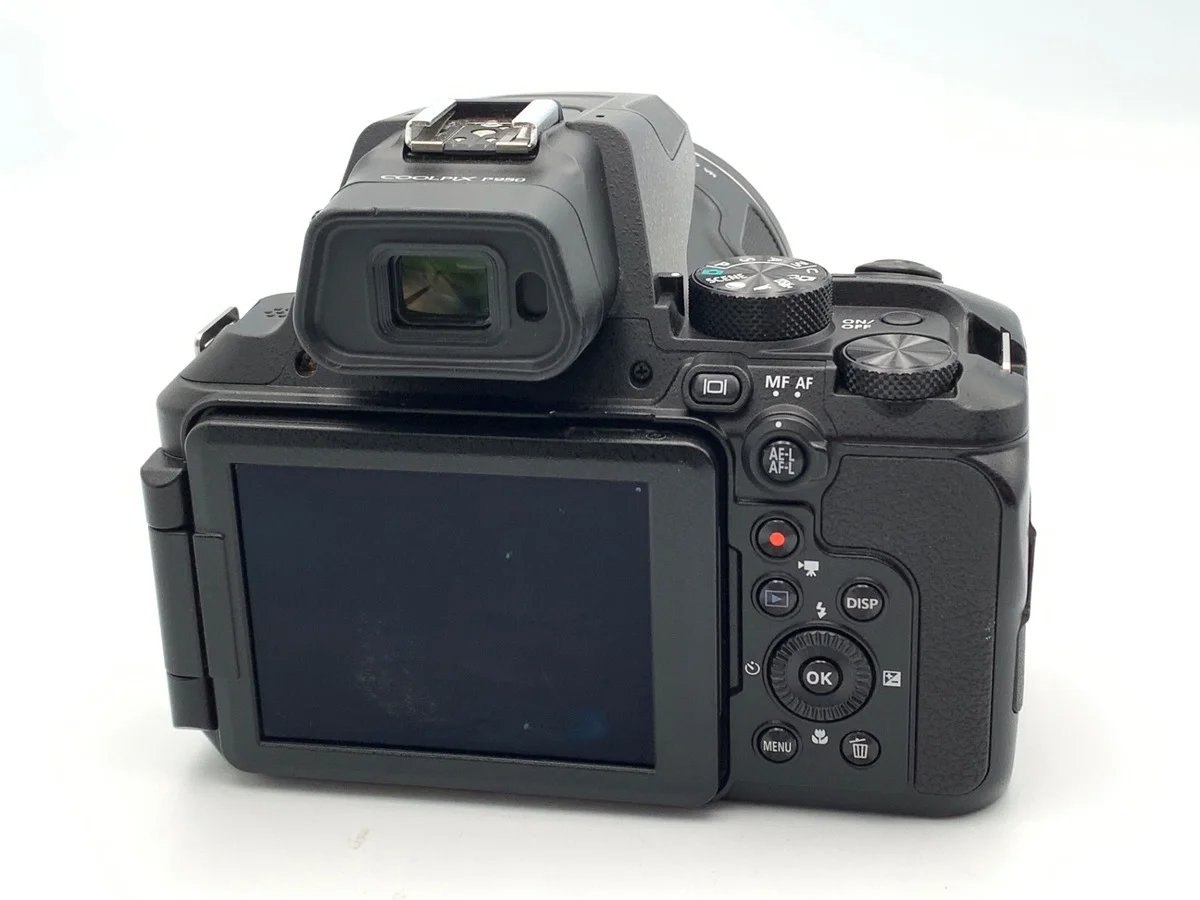 Nikon COOLPIX P950