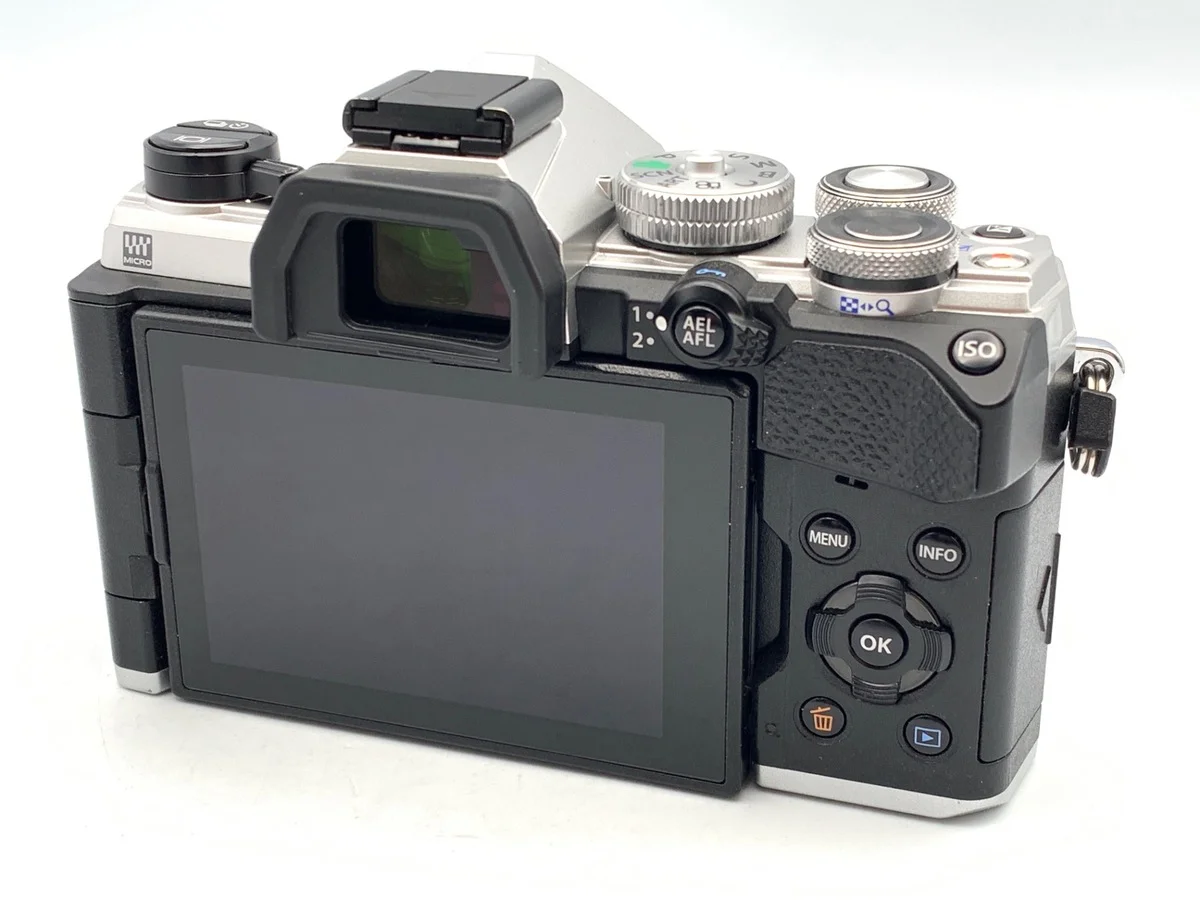 Olympus OM SYSTEM OM-5