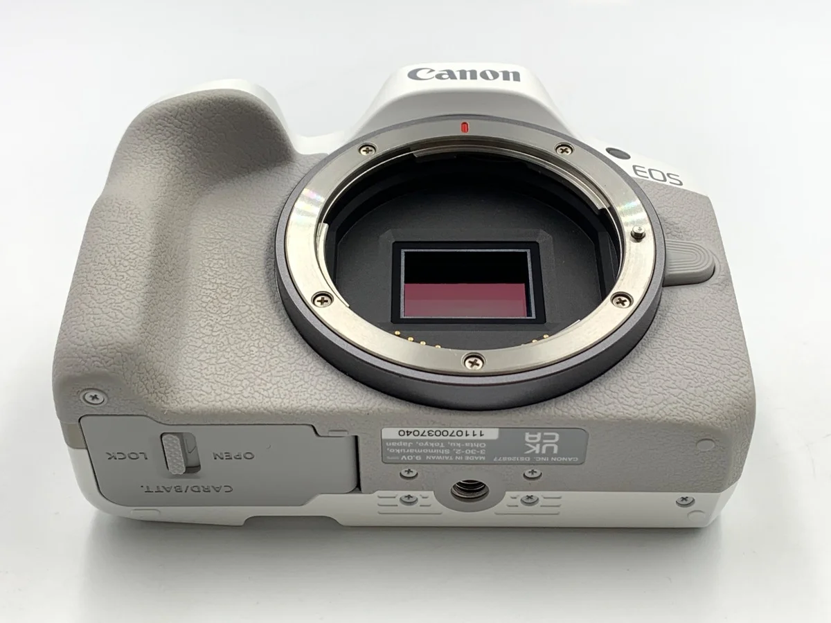 Canon EOS R50