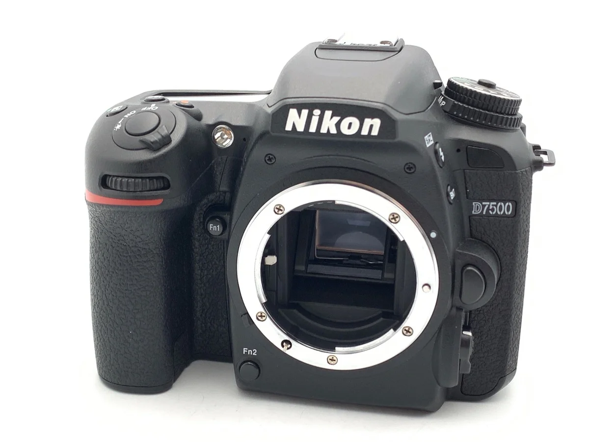 Nikon D7500
