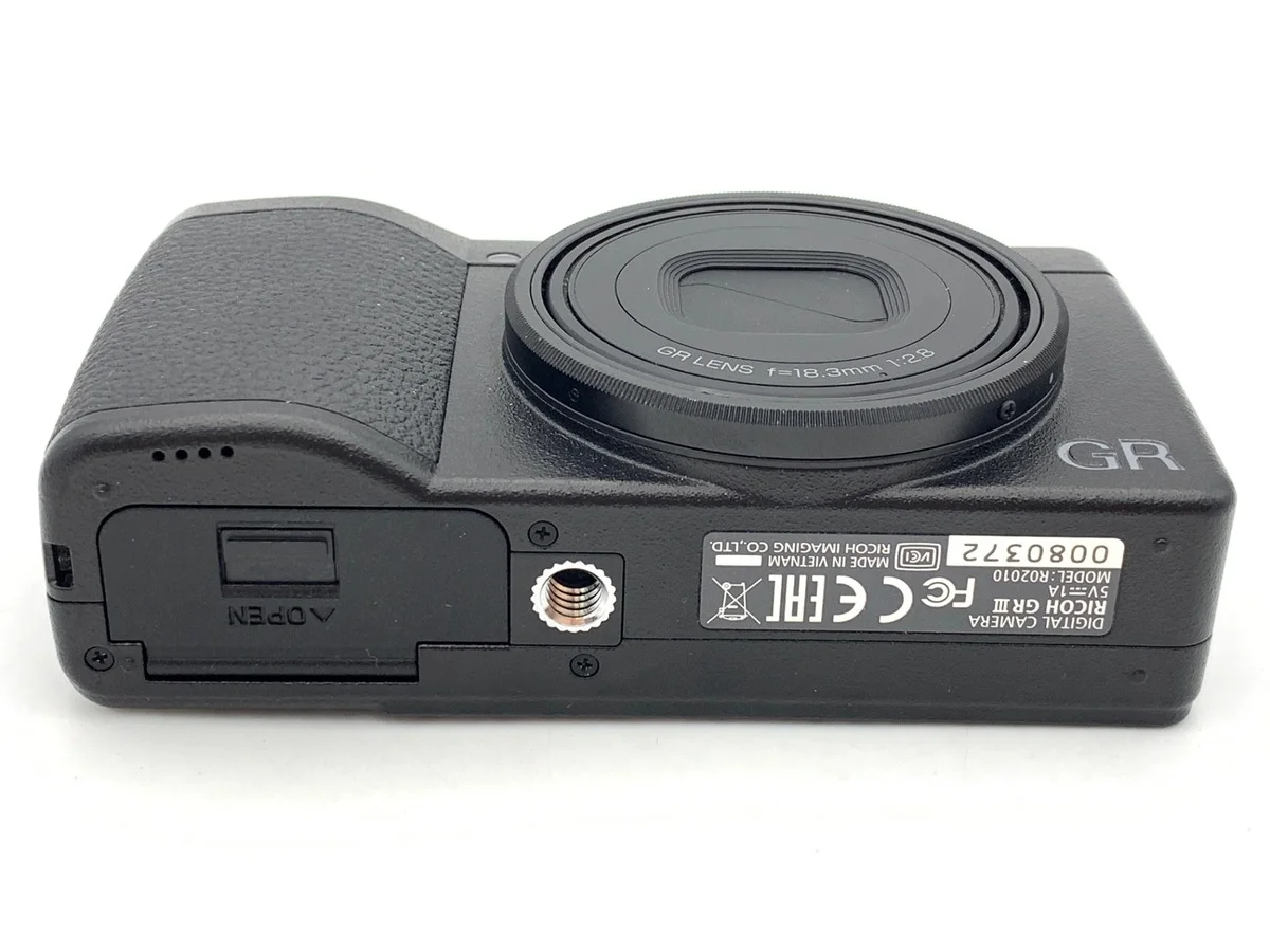 Ricoh GR III