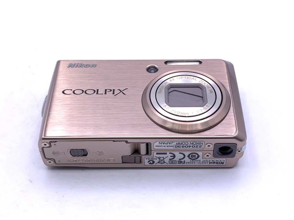 Nikon COOLPIX S600