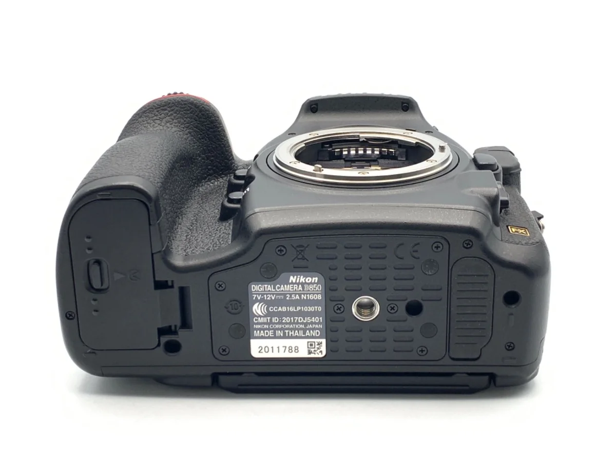 Nikon D850