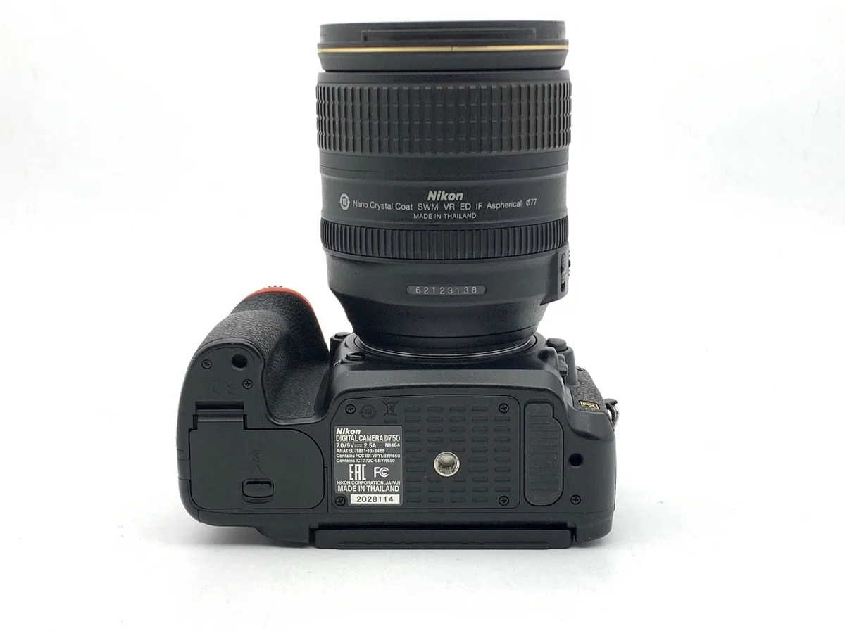 Nikon D750 24-120VR