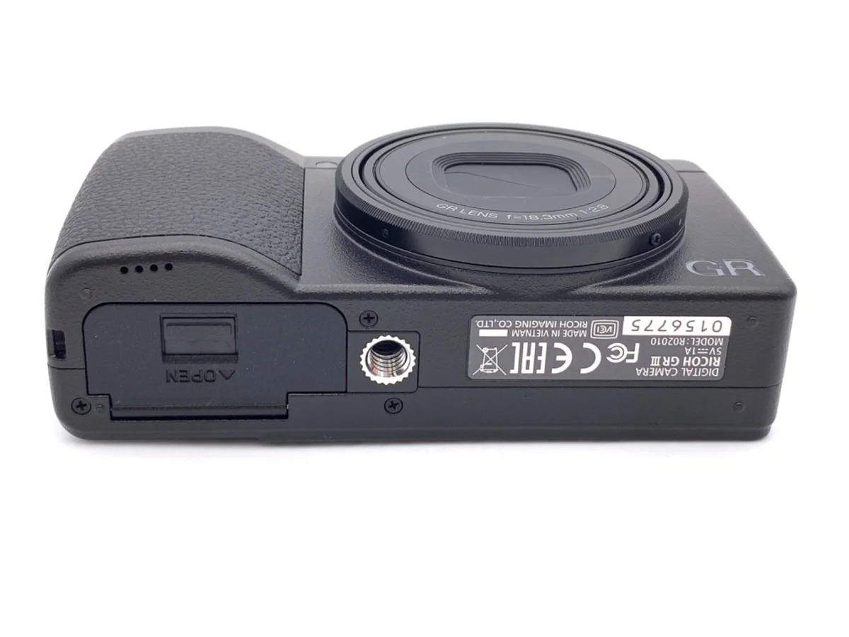 Ricoh GR III