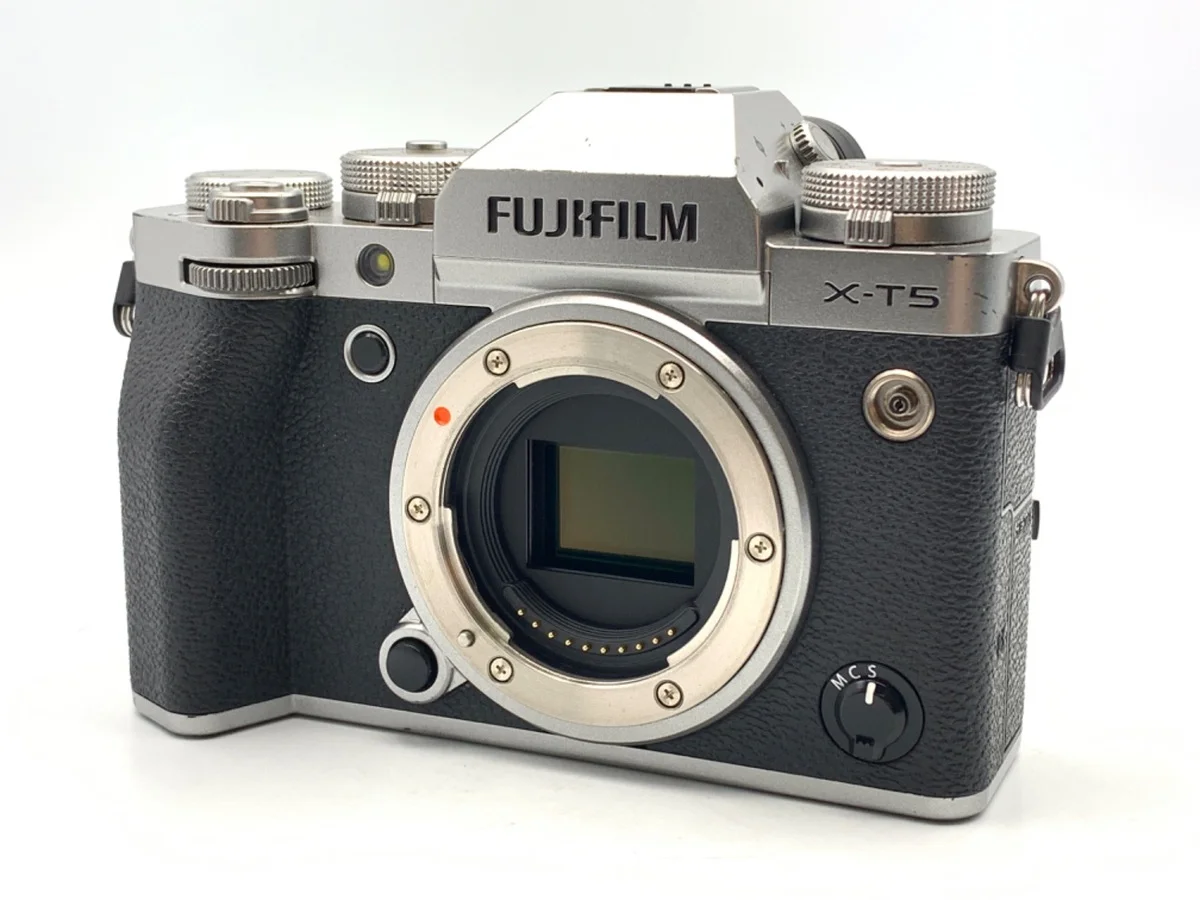 Fujifilm X-T5