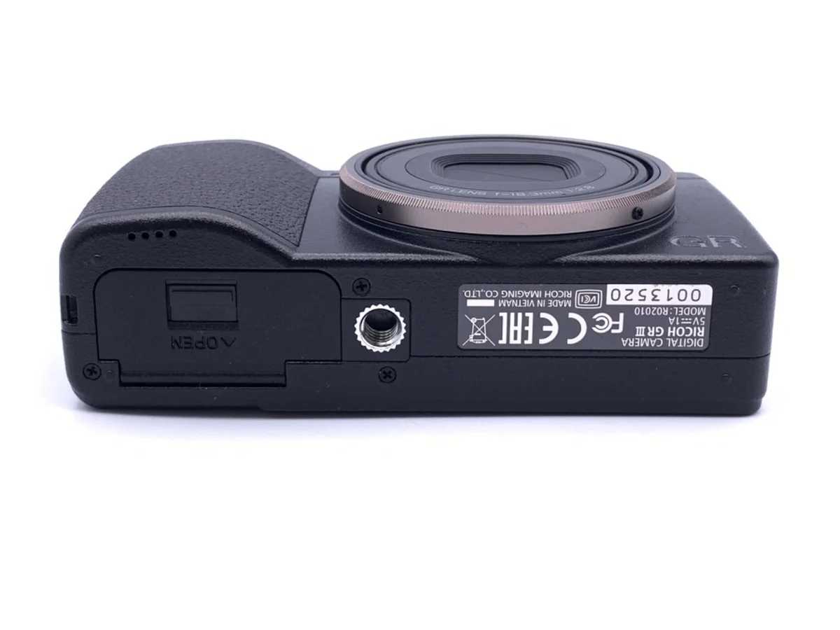 Ricoh GR III