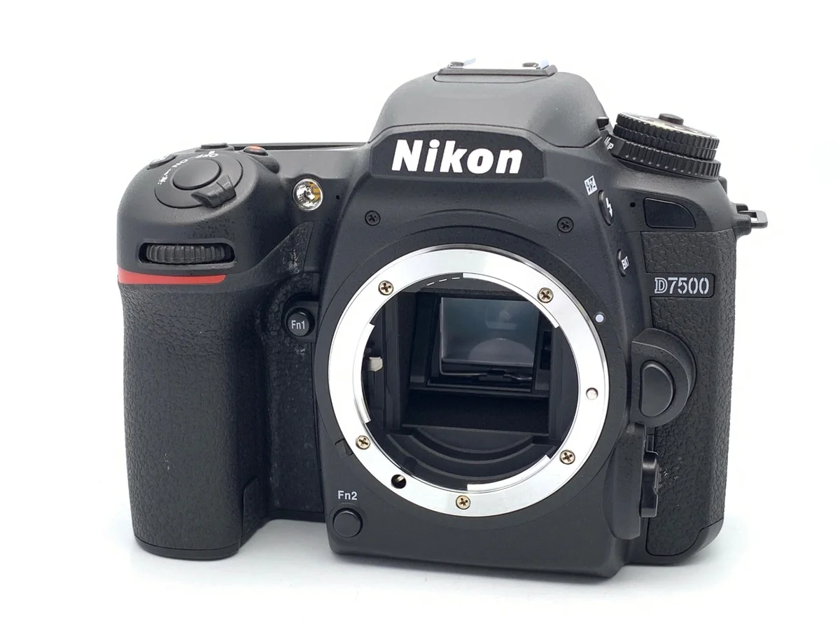 Nikon D7500