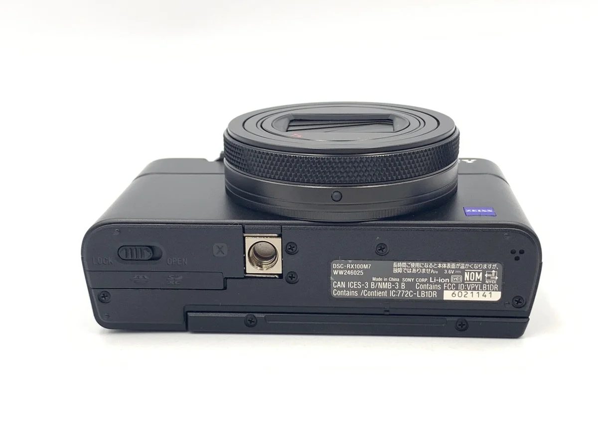 Sony Cyber-Shot DSC-RX100M7