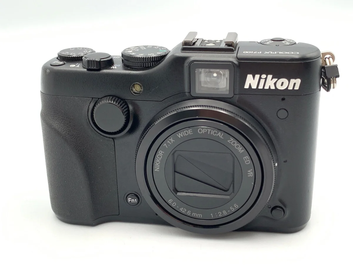 Nikon COOLPIX P7100