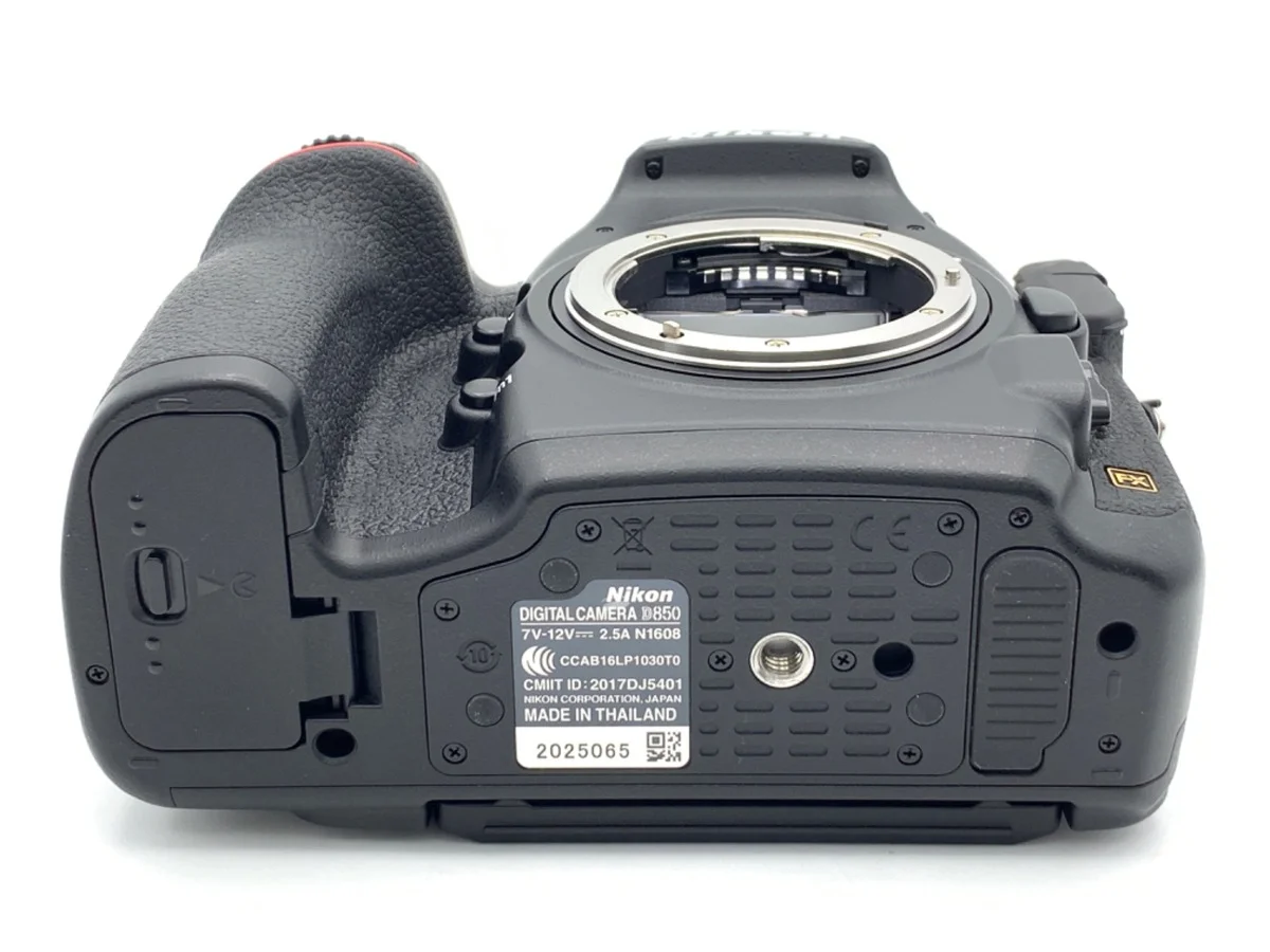 Nikon D850