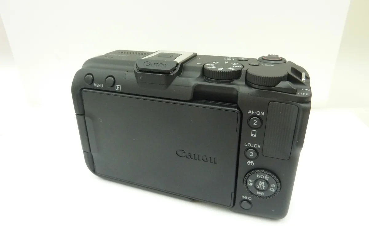 Canon EOS R50 V