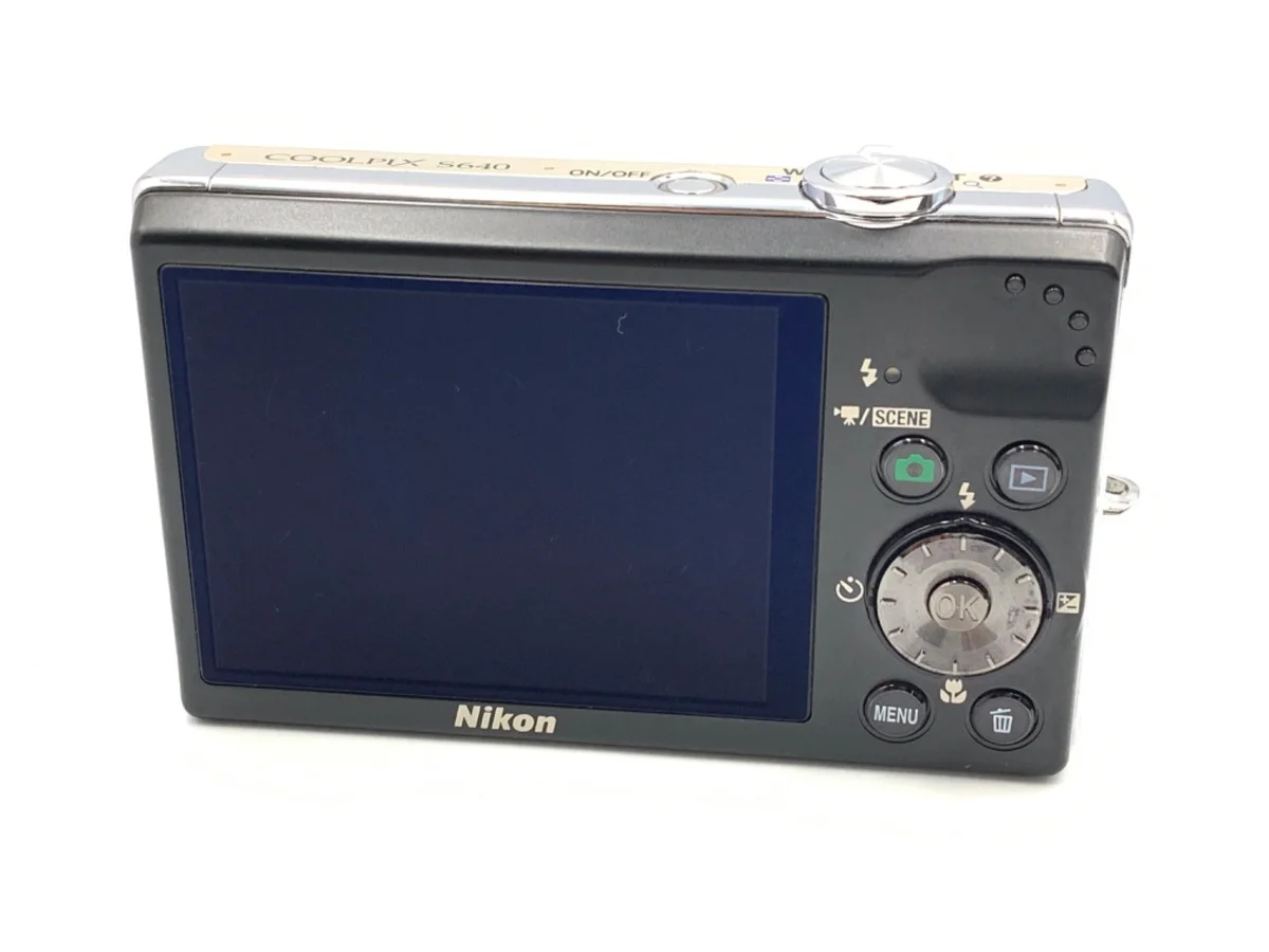 Nikon COOLPIX S640