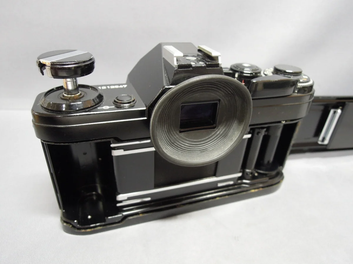 Canon AE-1
