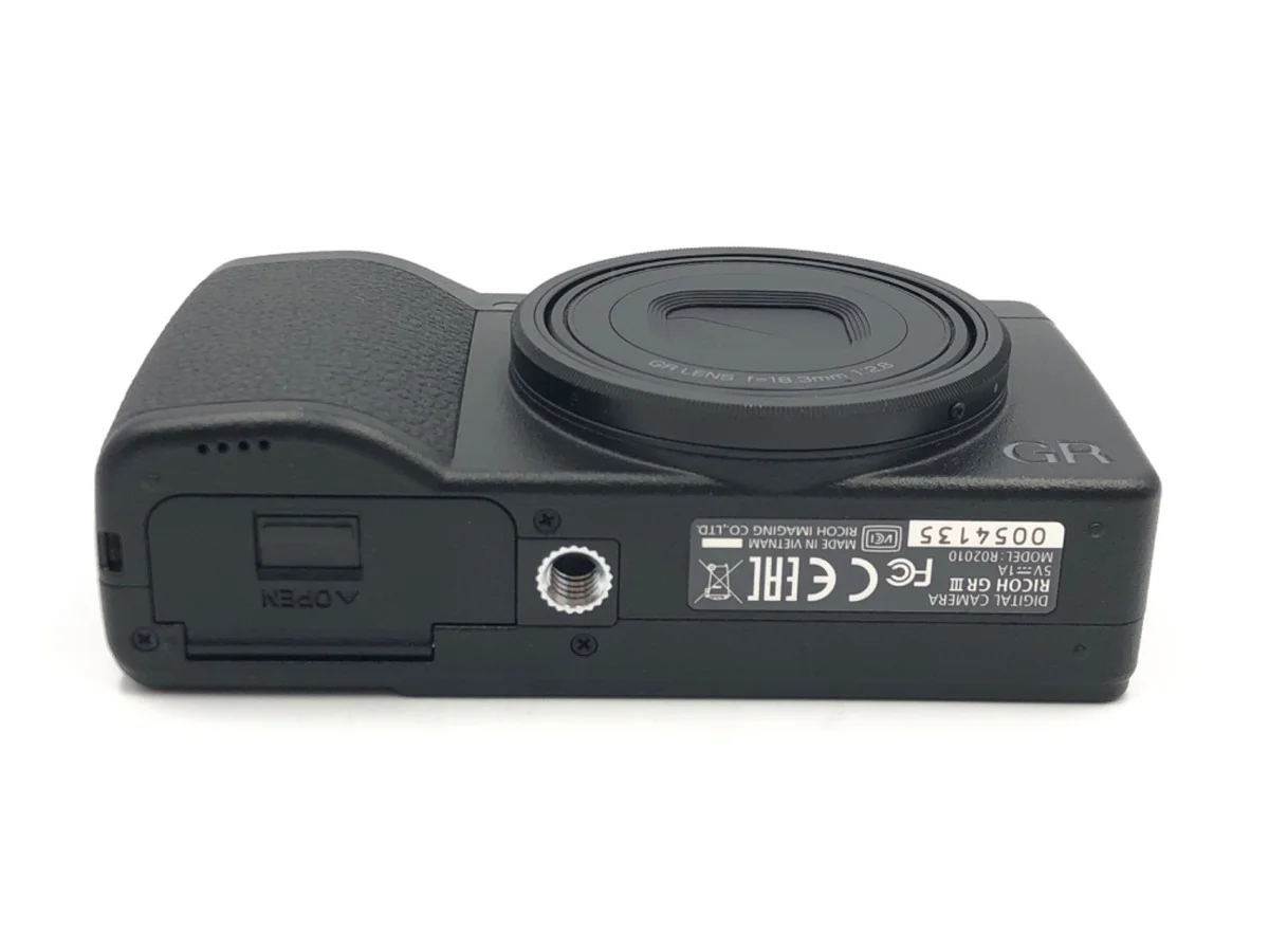 Ricoh GR III