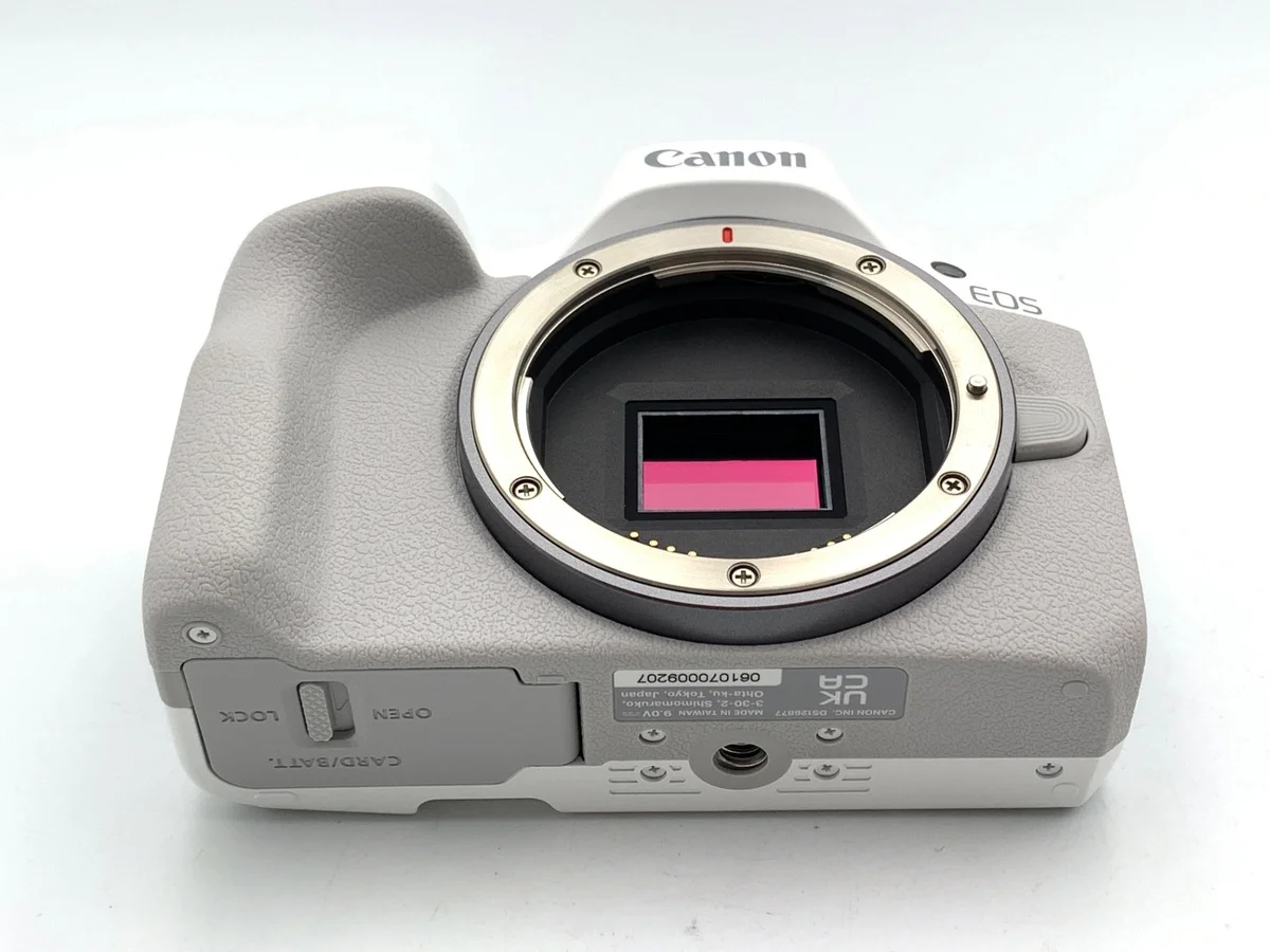 Canon EOS R50
