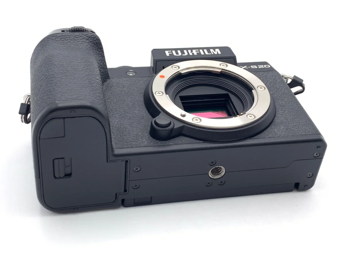 Fujifilm X-S20