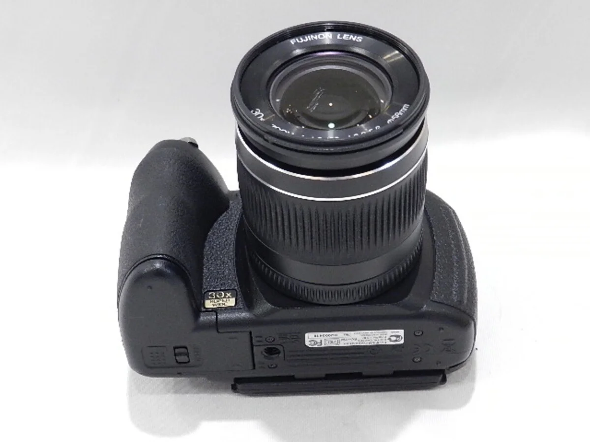 Fujifilm FinePix HS10