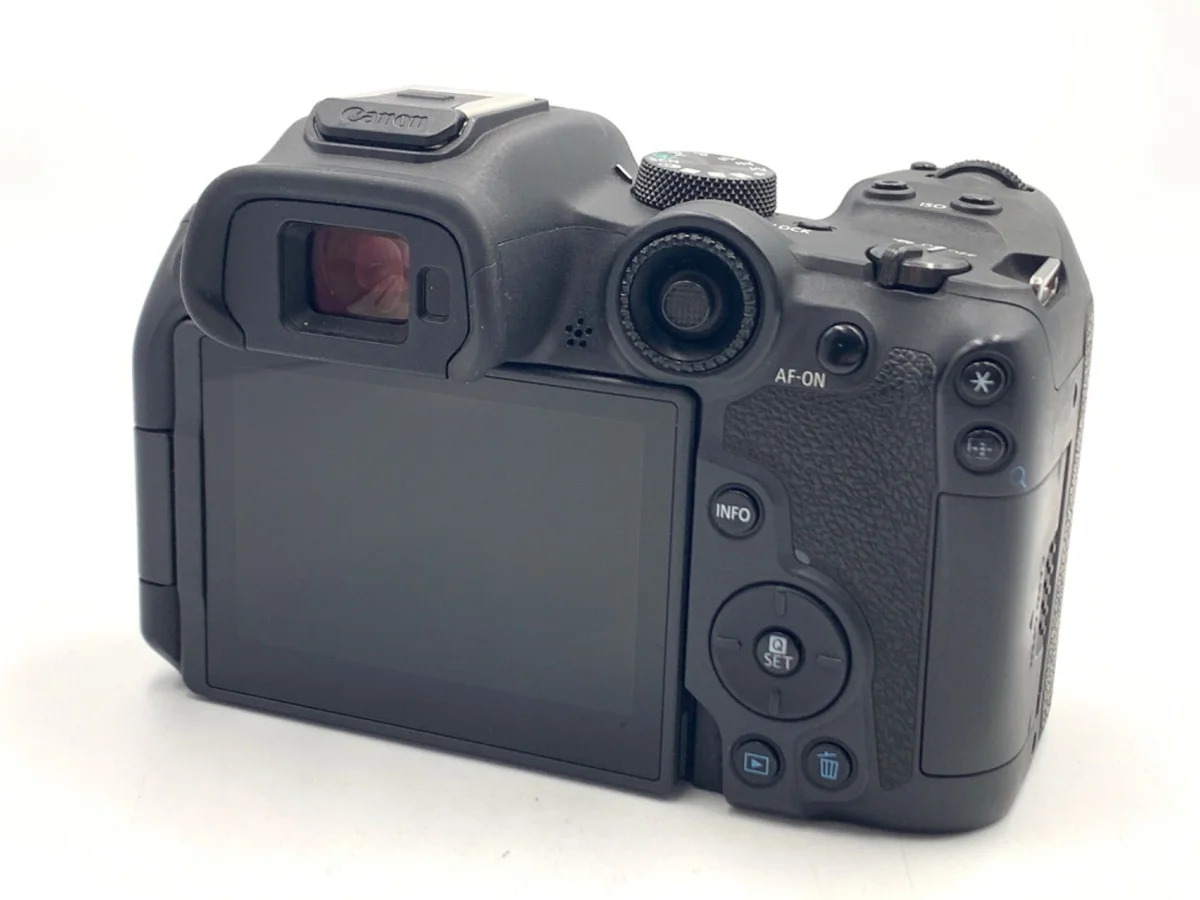 Canon EOS R7