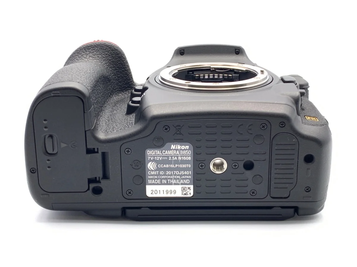 Nikon D850