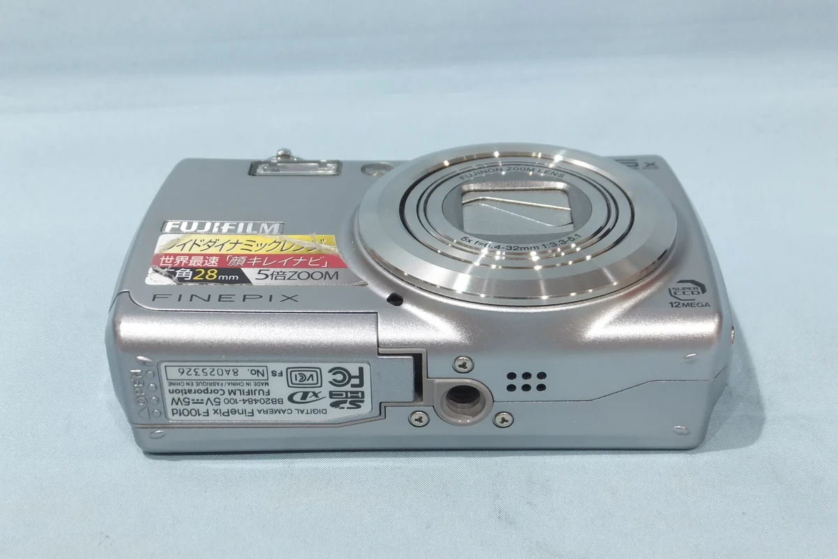 Fujifilm FinePixF100fd
