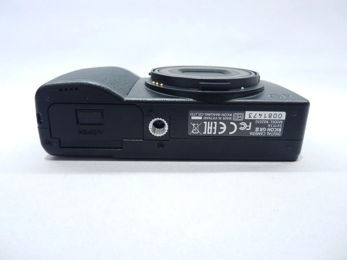 Ricoh GR III