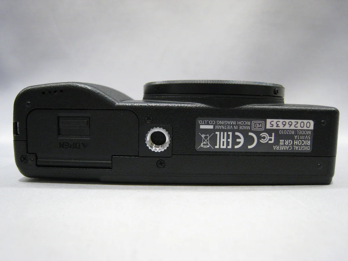 Ricoh GR III