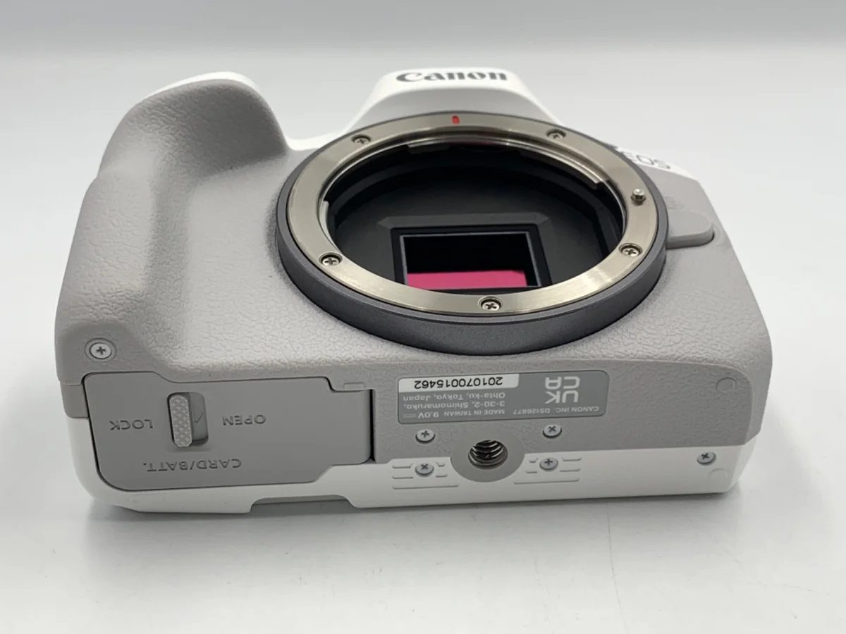 Canon EOS R50