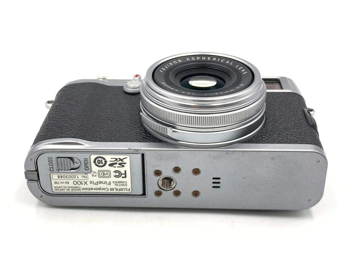 Fujifilm FinePix X100