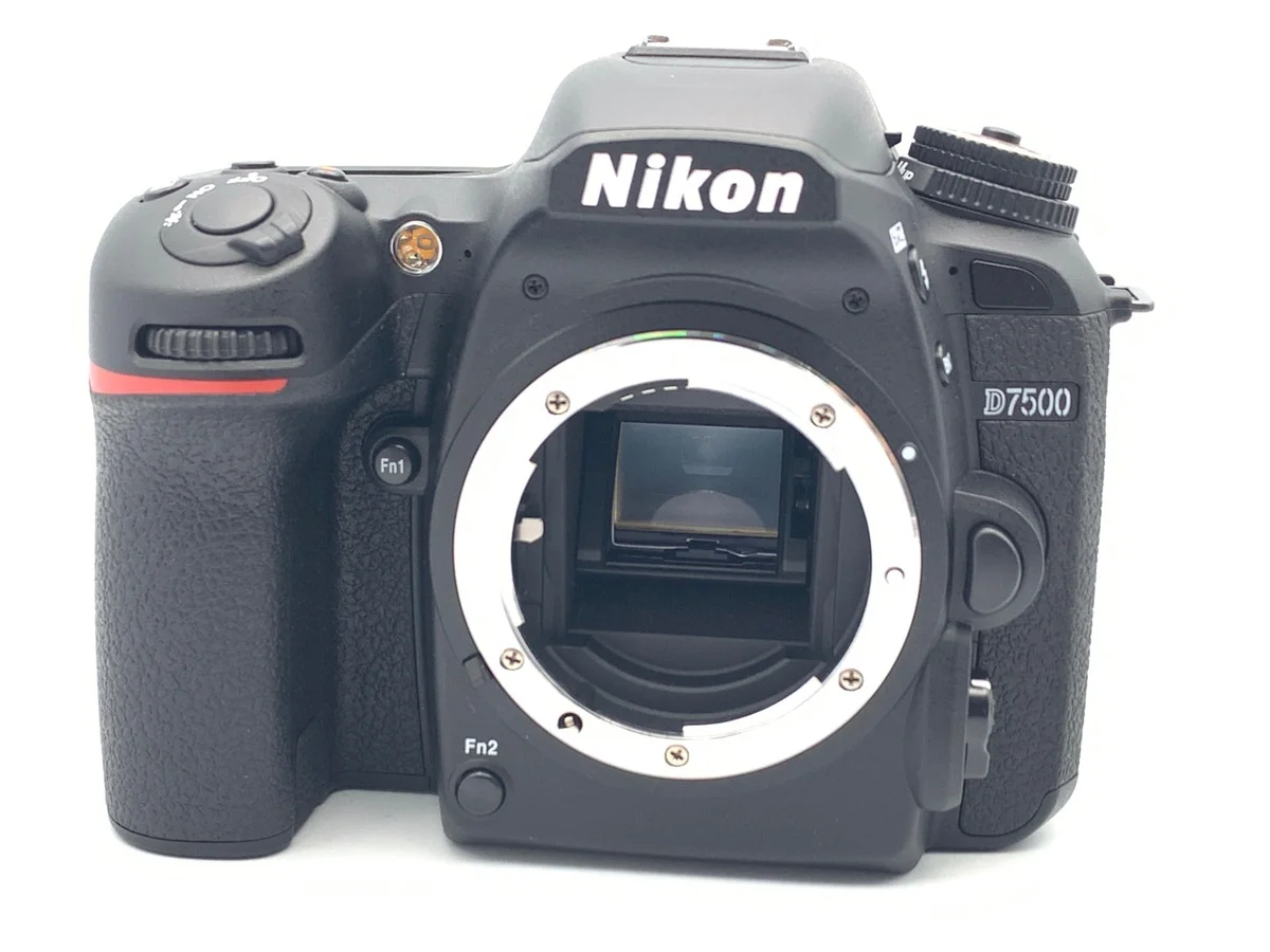 Nikon D7500
