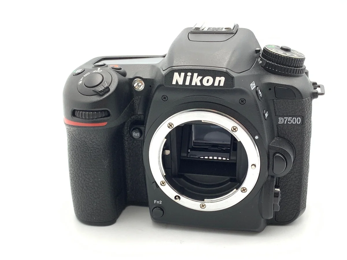 Nikon D7500