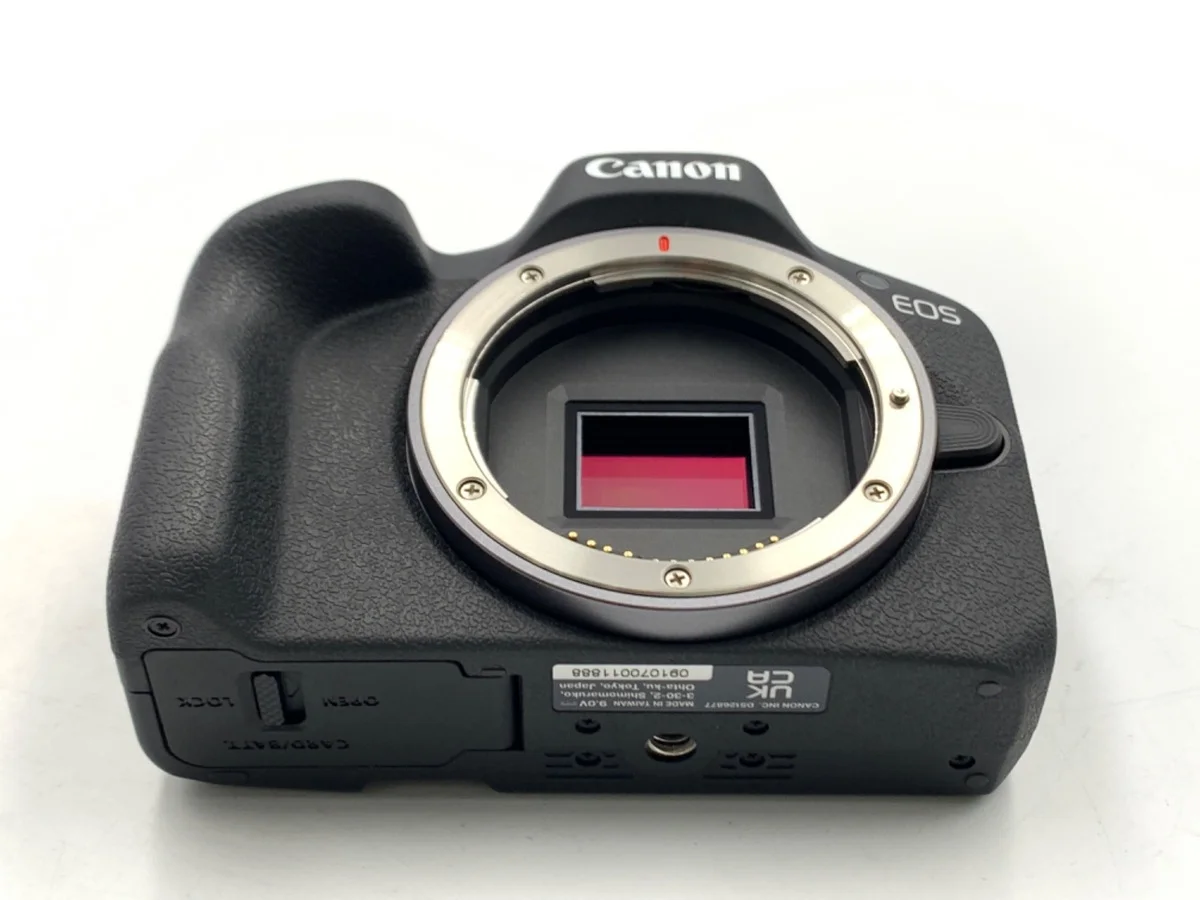 Canon EOS R50