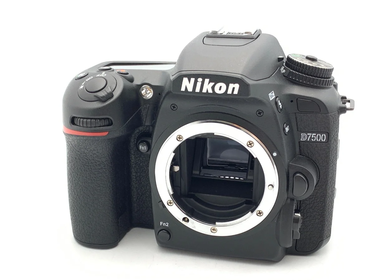 Nikon D7500