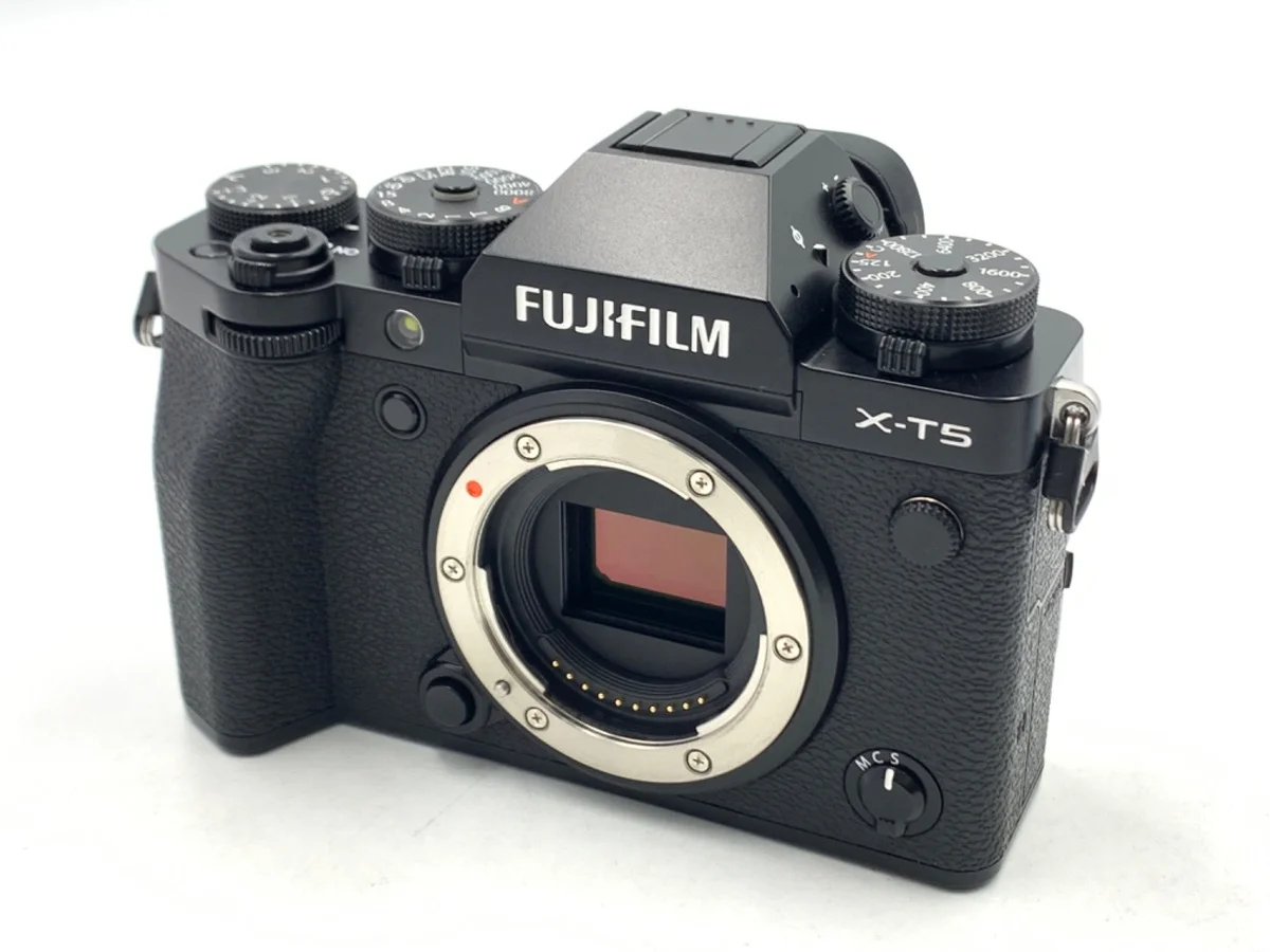 Fujifilm X-T5