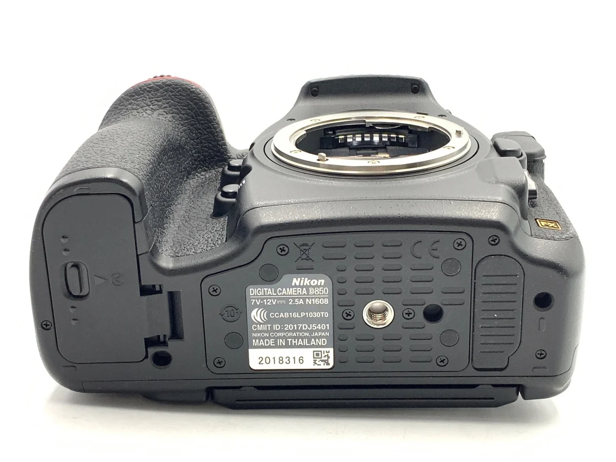Nikon D850