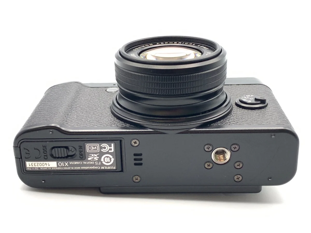 Fujifilm X10